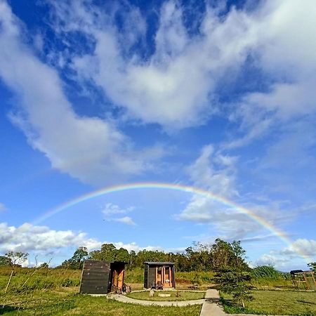 Hotel Wawowow Tomohon Zewnętrze zdjęcie